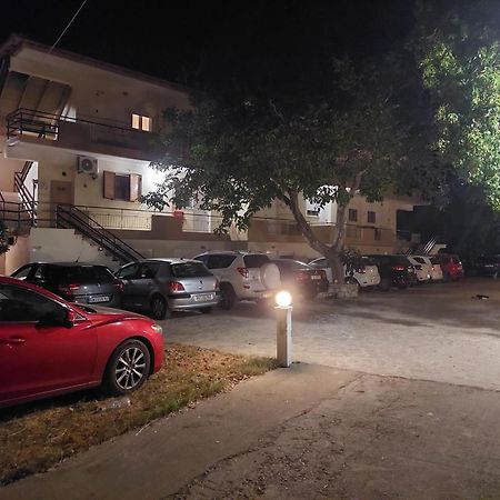 Vessarios Apartment Nikiana Exterior photo
