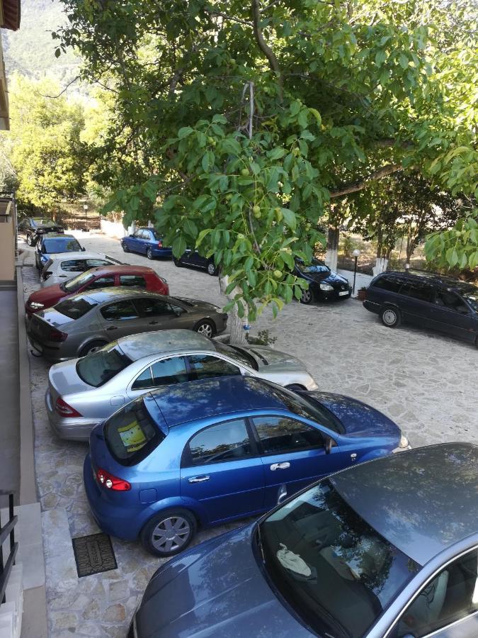 Vessarios Apartment Nikiana Exterior photo